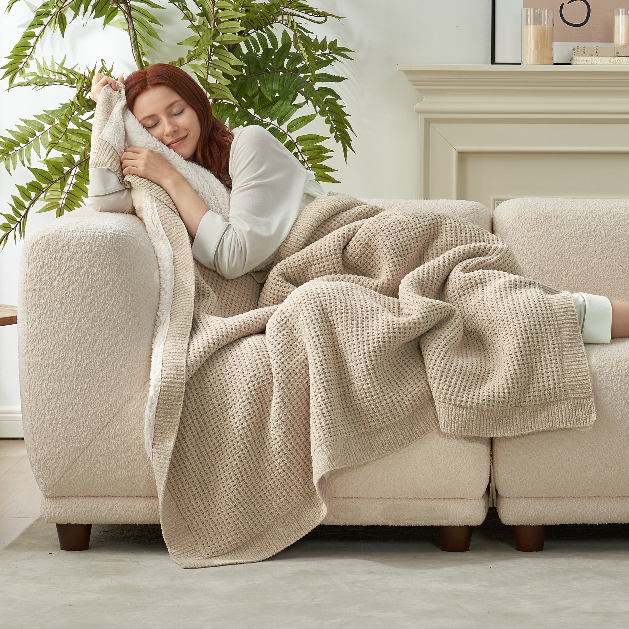 Chenille Waffle Weave Sherpa Fleece Reversible Throw Blanket-Beige