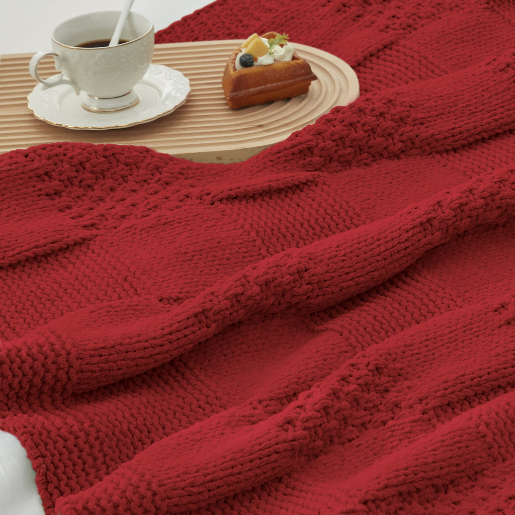 #color_christmas Red