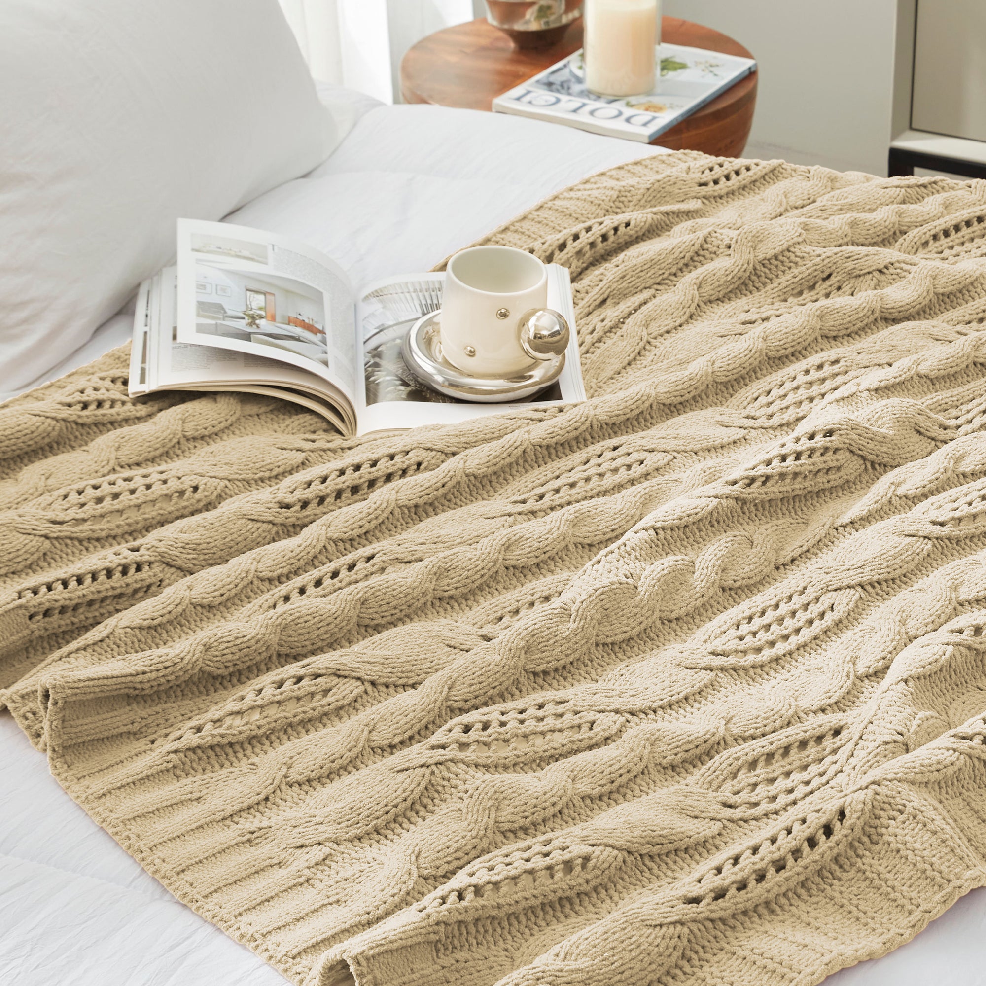 Cable Knitted Throw Blanket-Beige